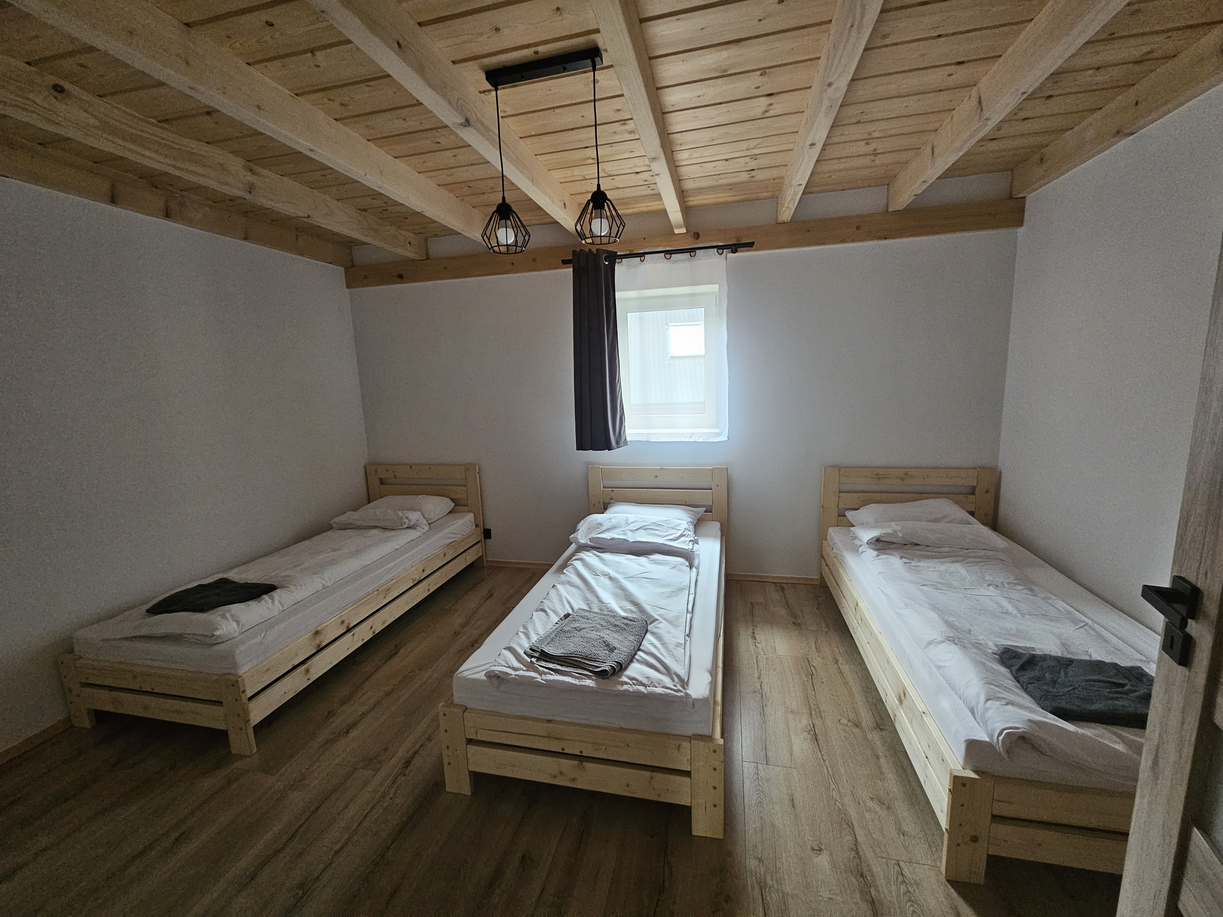Sypialnia 3 łóżka